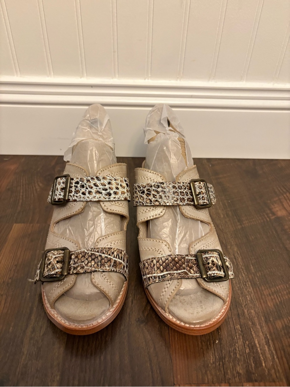 Freebird by Steven Caprice Leather Snakeskin Buckle Sandals Size 7 NWOB